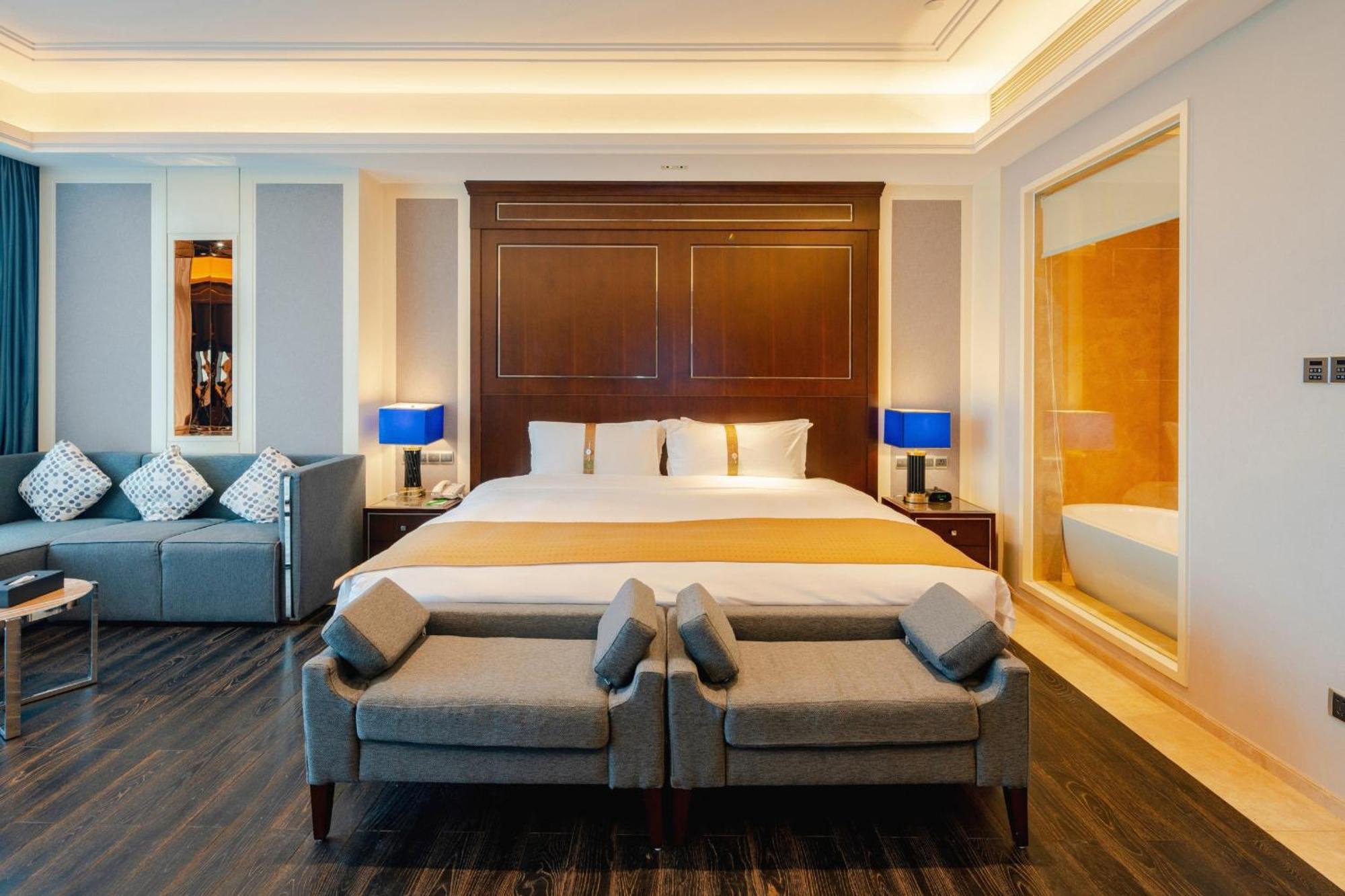 Holiday Inn Haikou West Coast By Ihg Eksteriør billede