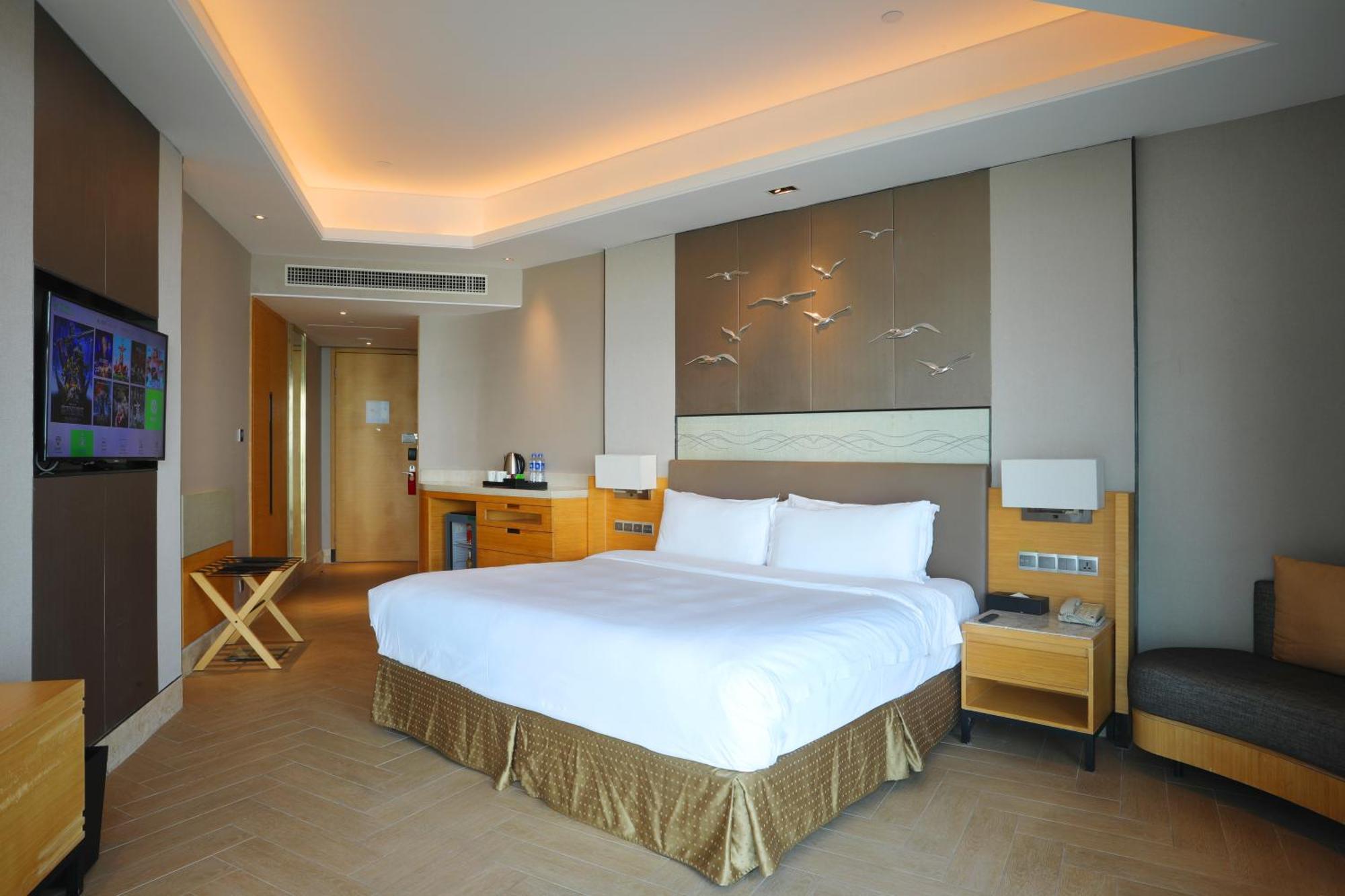 Holiday Inn Haikou West Coast By Ihg Eksteriør billede