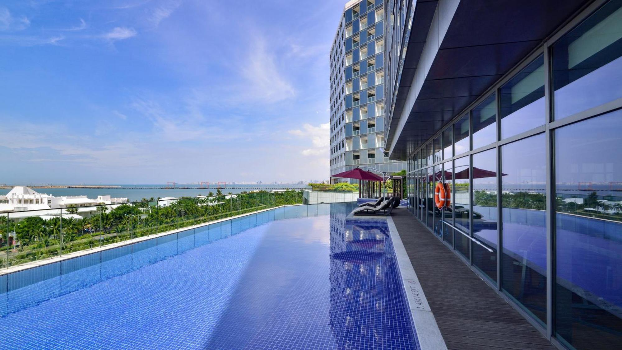 Holiday Inn Haikou West Coast By Ihg Eksteriør billede